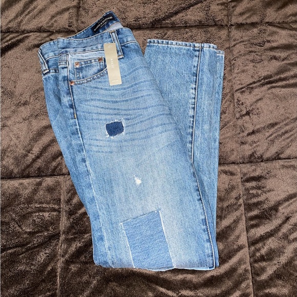 NWT J Crew Broken In Boyfriend Patch Medium Wash Jeans Size 24 - Picture 3 of 8